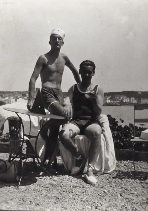 Salvador Dalí y Federico García Lorca. Cadaqués, verano de 1927.