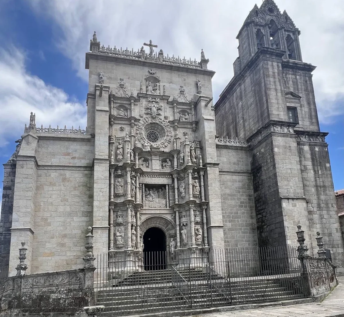 Basilica of Santa María a Maior