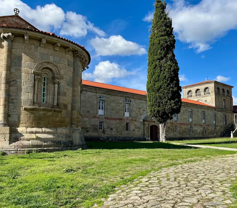 Monestir de Santa María de Ferreira de Pantón
