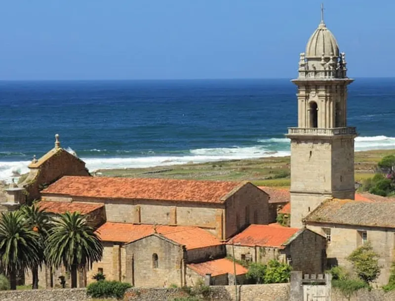 Monestir de Santa María de Oia