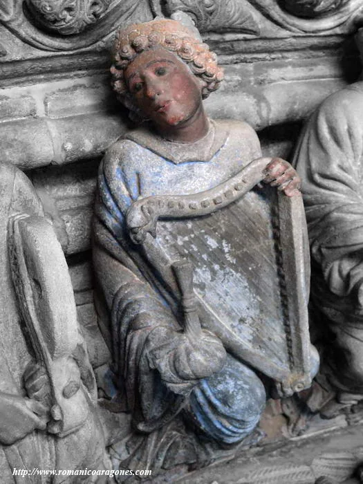 Ancià amb una arpa · Foto: A. García Omedes