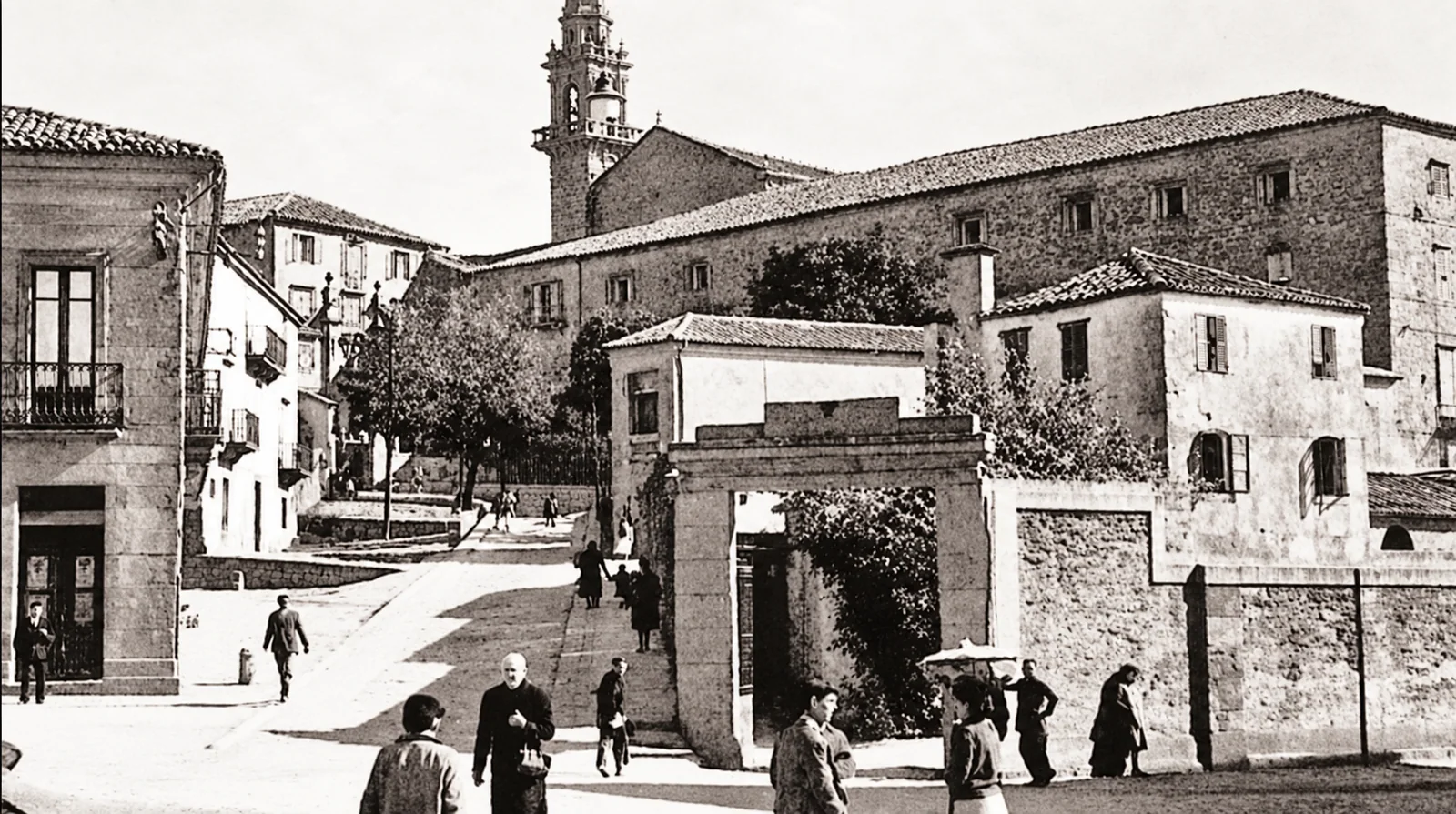 Founding of the Museo do Pobo Galego