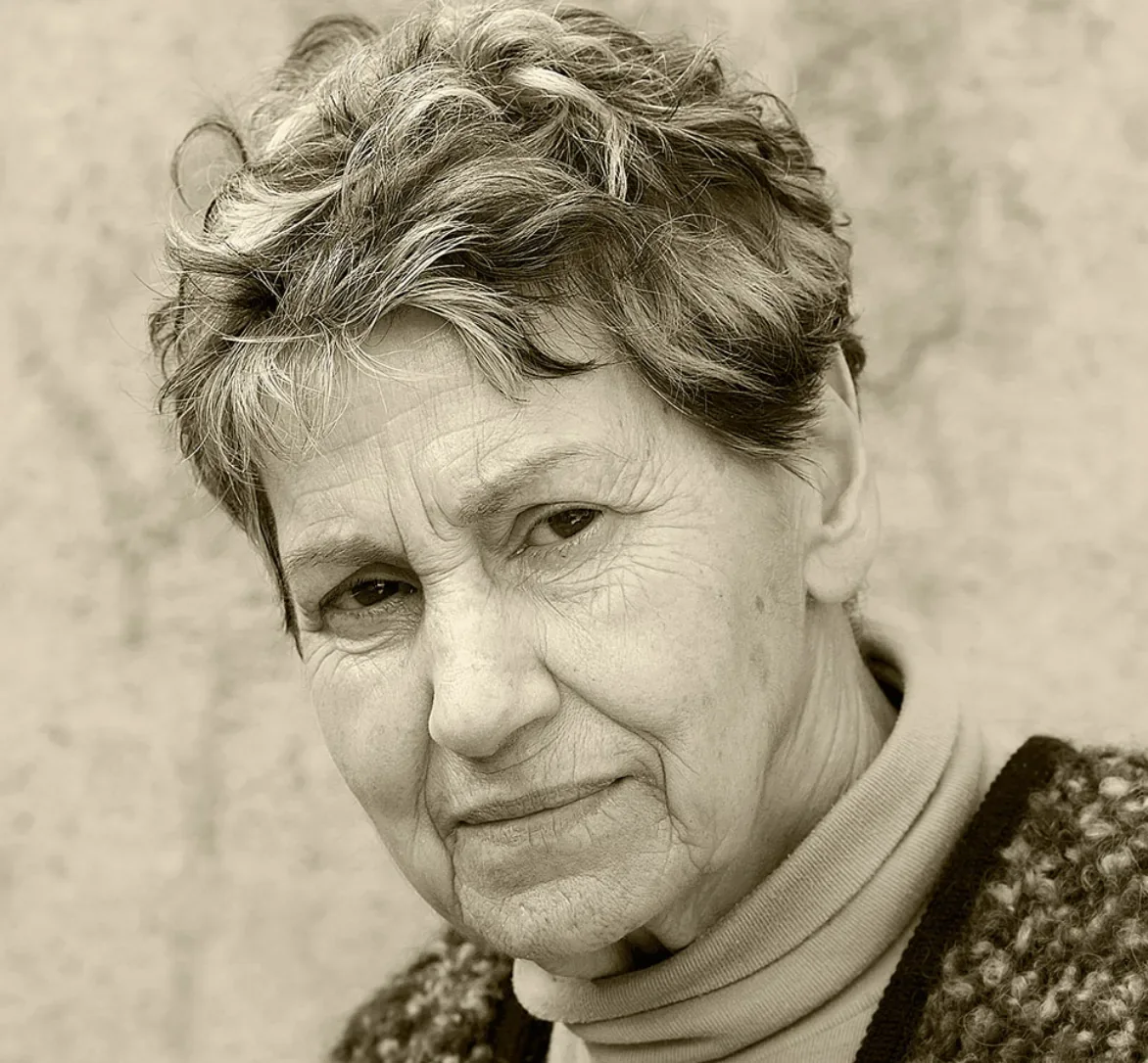 Elena Colmeiro